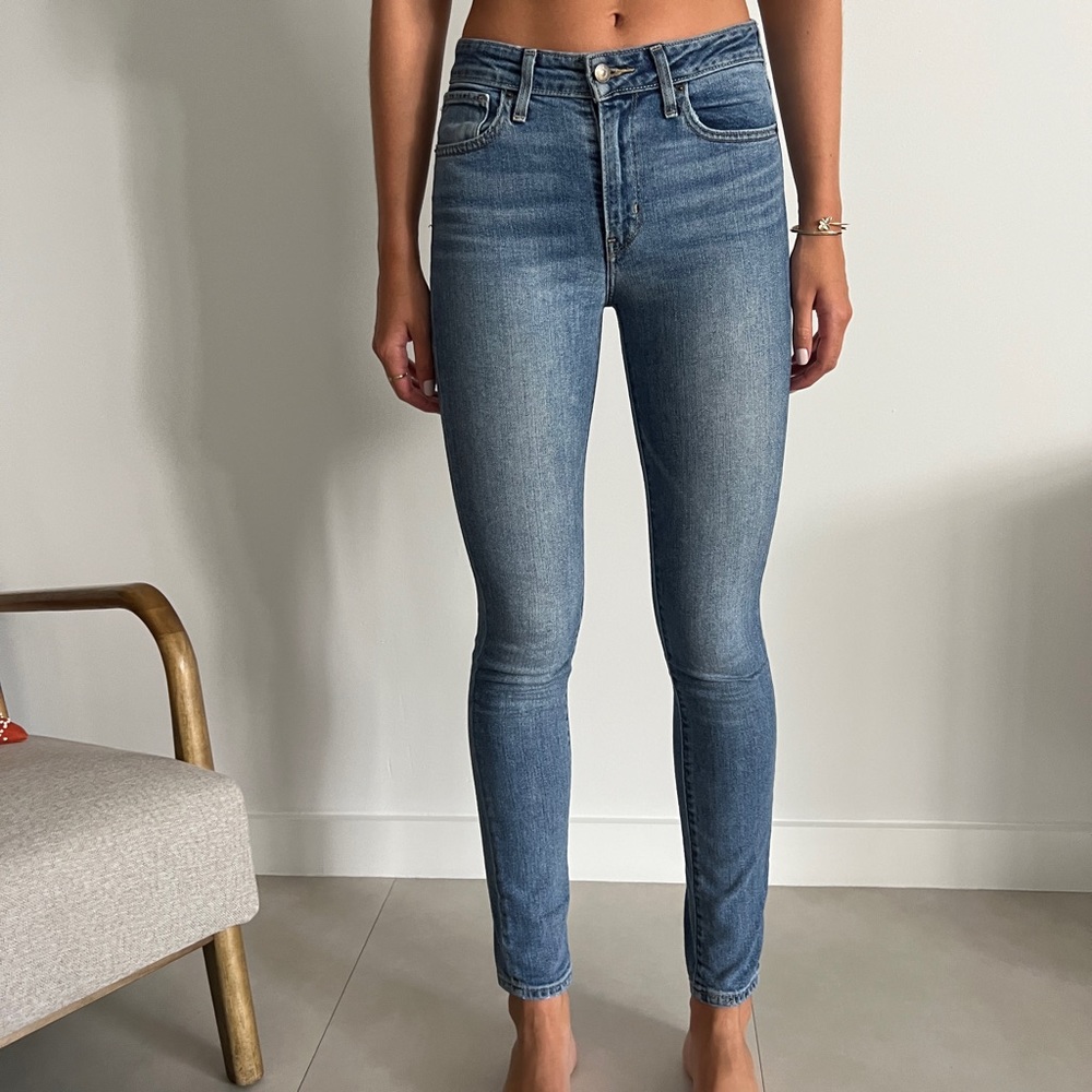 Levi’s Skinny Jeans. Size 27